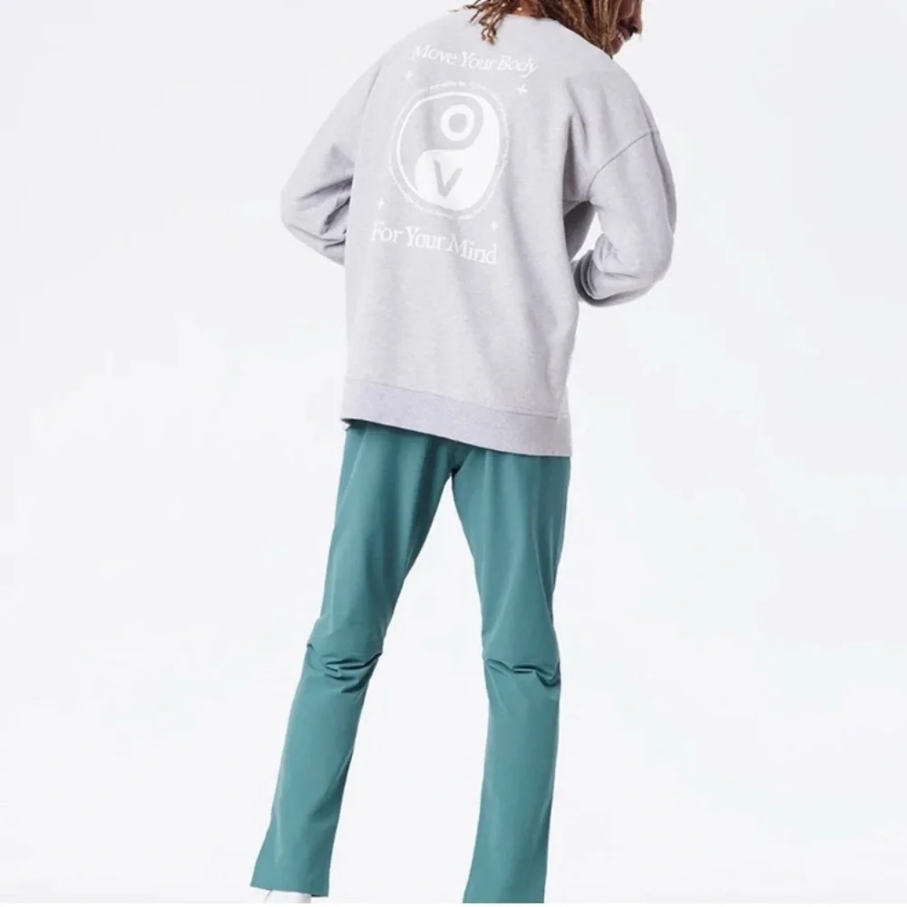 NWT OUTDOOR VOICES Move‎ Your Body Sweatshirt In Heather Grey